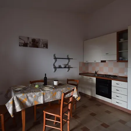 Le Dimore Fiorite Di Comino Vista Mare E Vicino Al Mare Lägenhet *