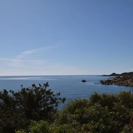 Le Dimore Fiorite Di Comino Vista Mare E Vicino Al Mare Lägenhet *